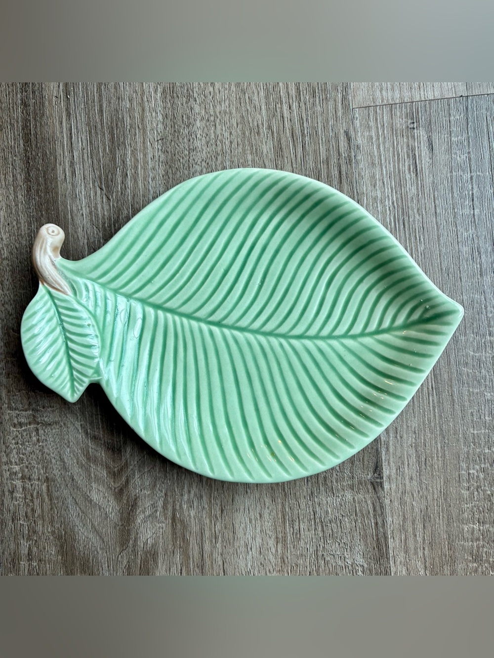 Fitz and Floyd Ceramic Leaf Dish